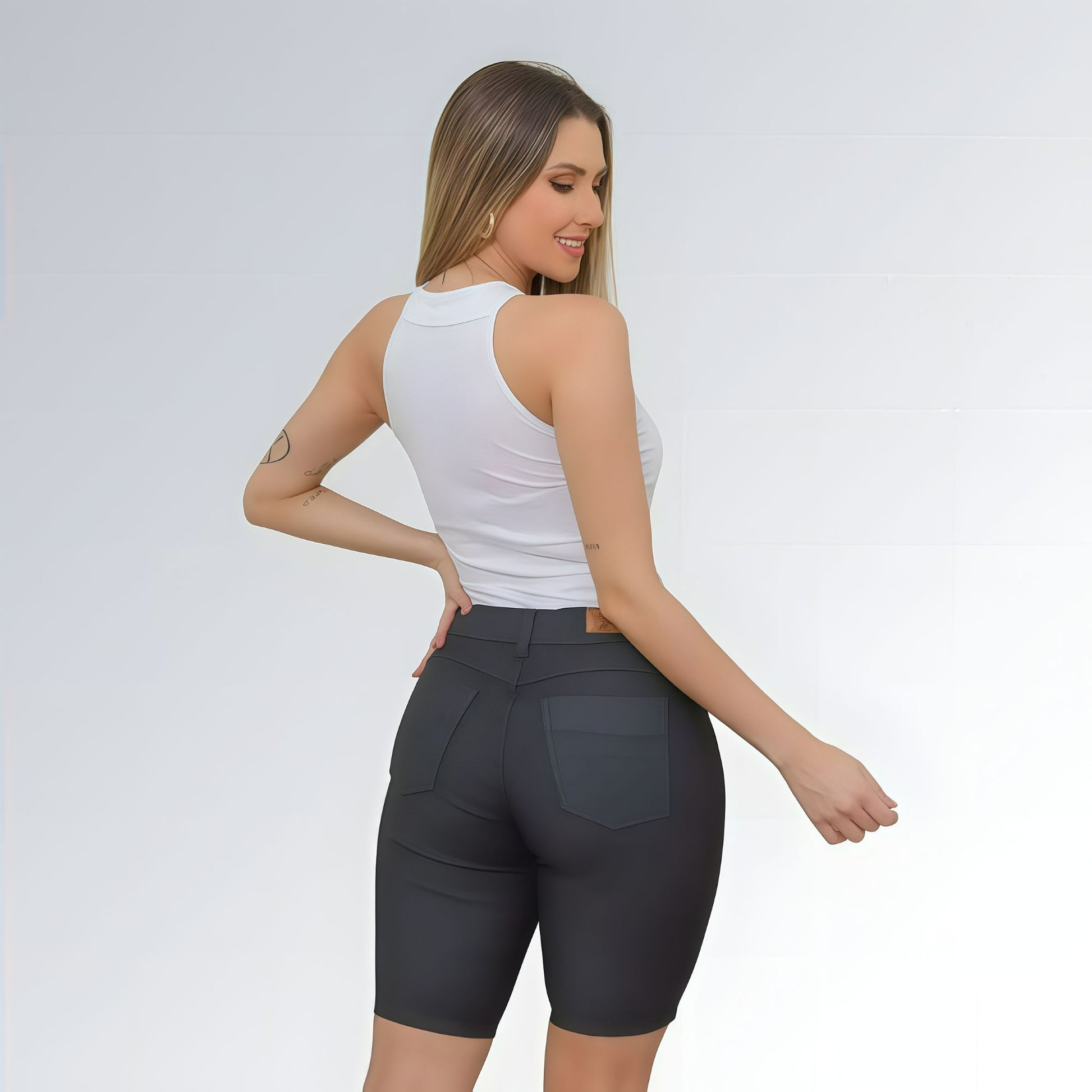 Bermuda Jeans Sarja Preto Grafite Feminino Jz new moda