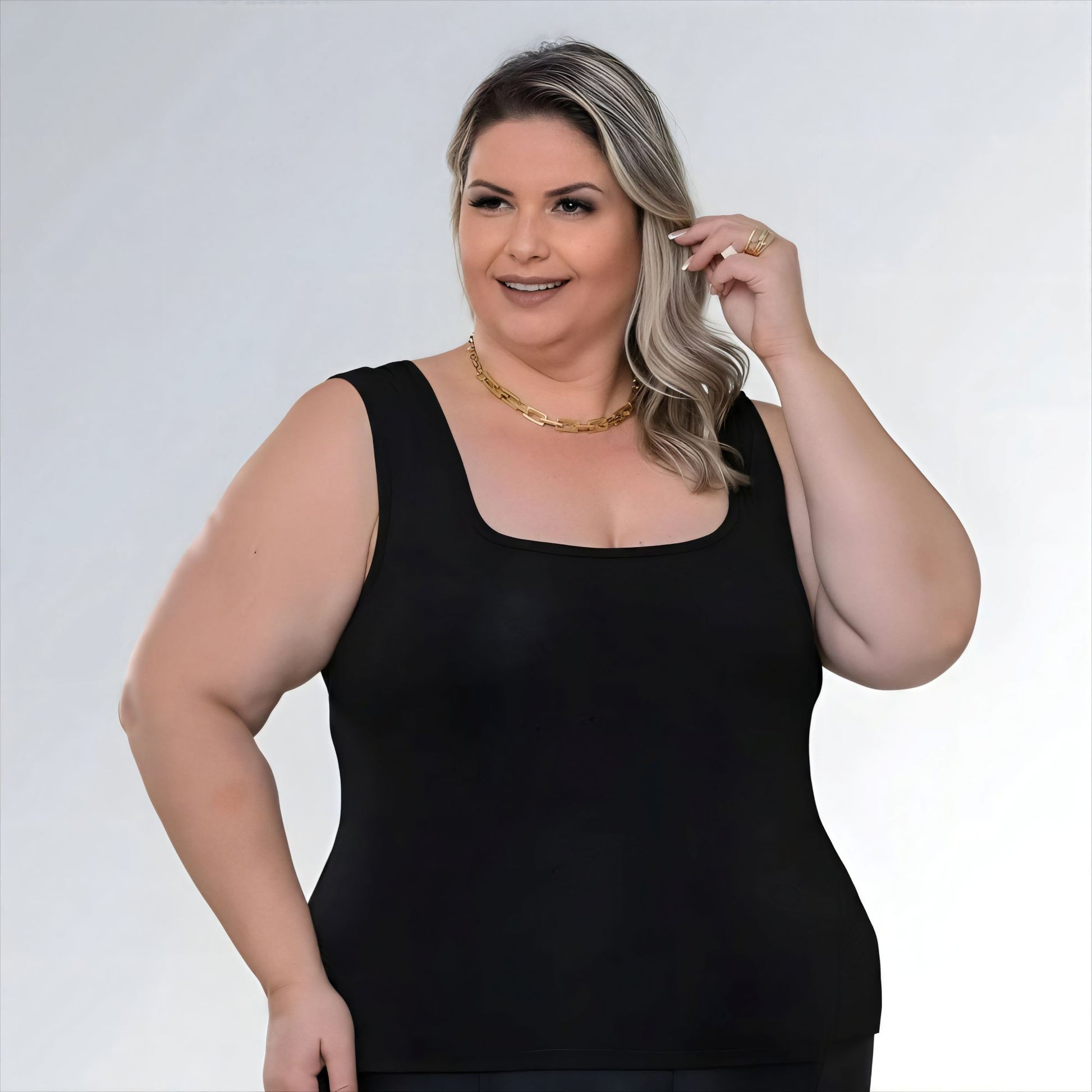 Blusa_Regata_Decote_Quadrado_Preta_Plus_Size_Alca_Larga_Feminina_Jz_new_moda