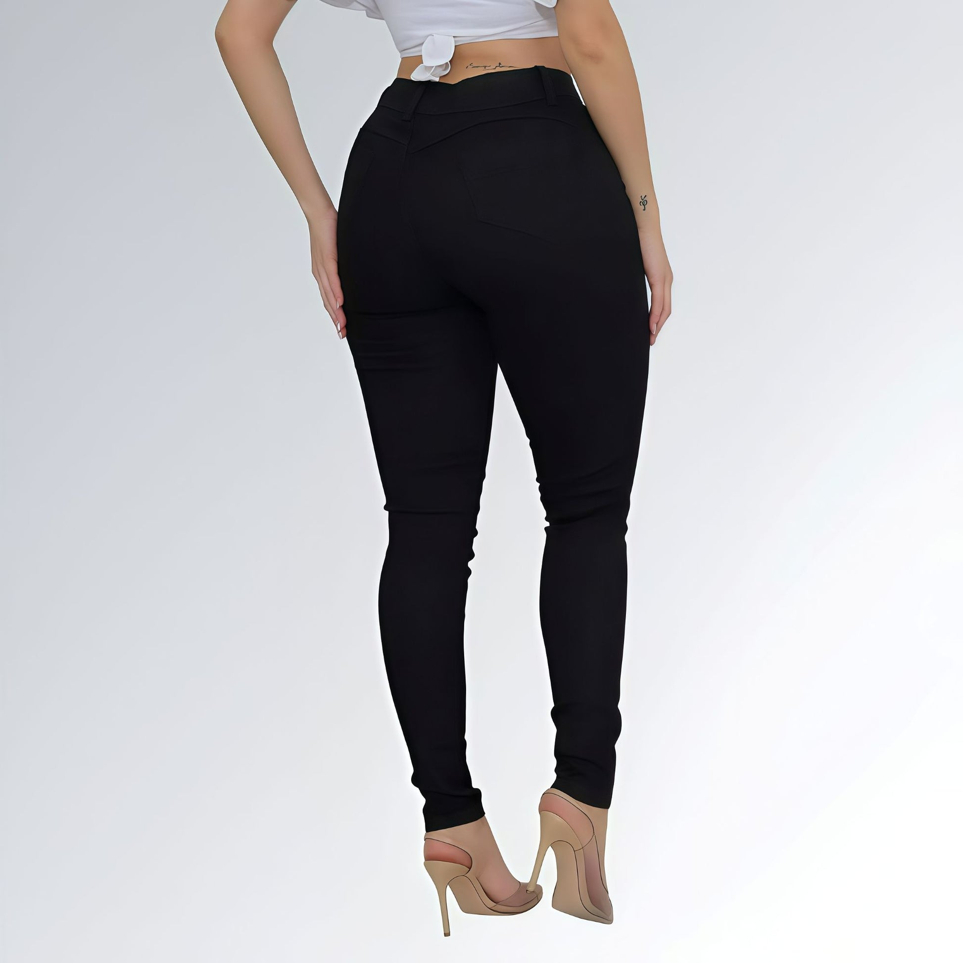 Calça Jeans Feminina Black Quatro Botões Cintura Alta Jz New Moda