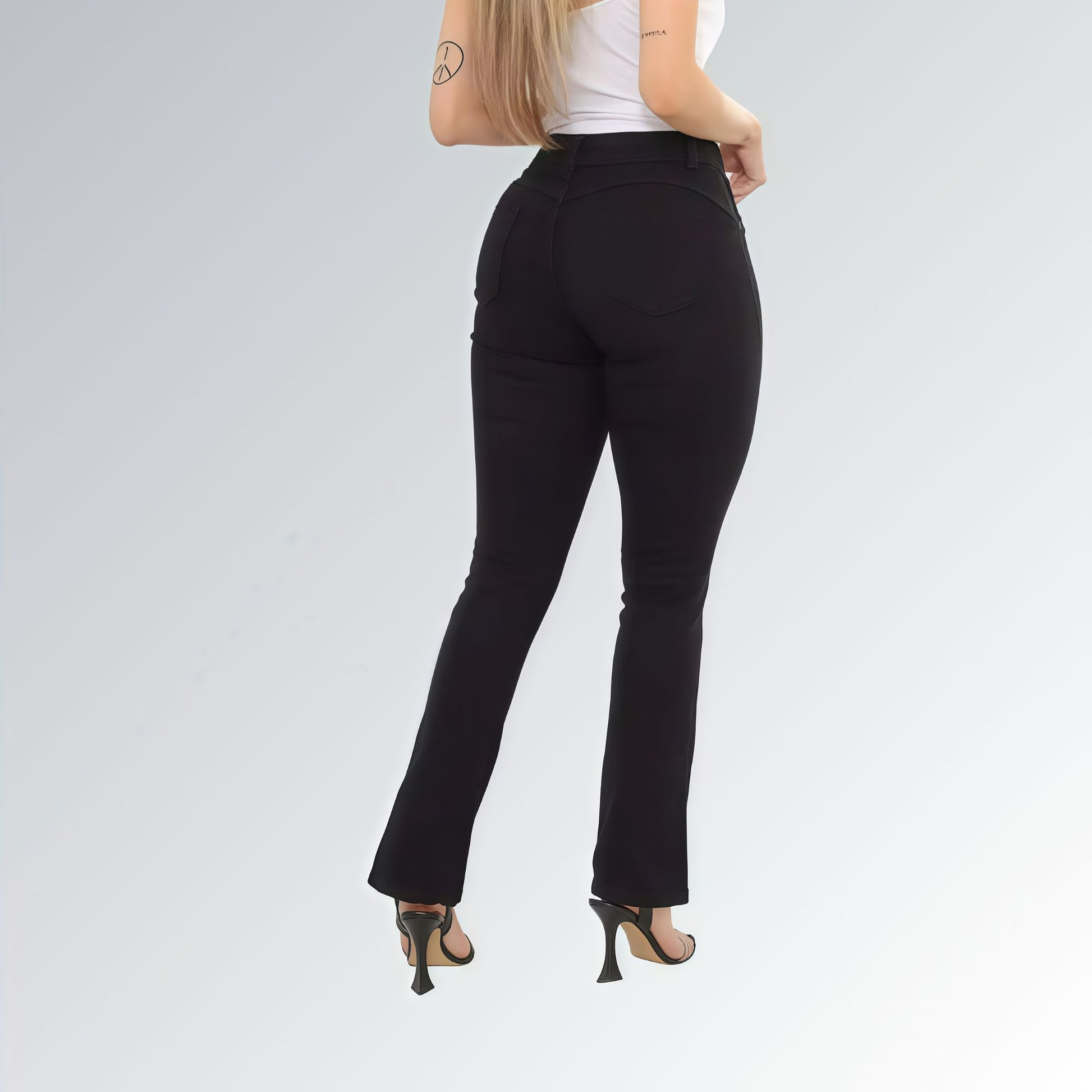 Calça Jeans Flare Preta Black Feminina Premium Tecido Leve Não Desbota Jz new moda