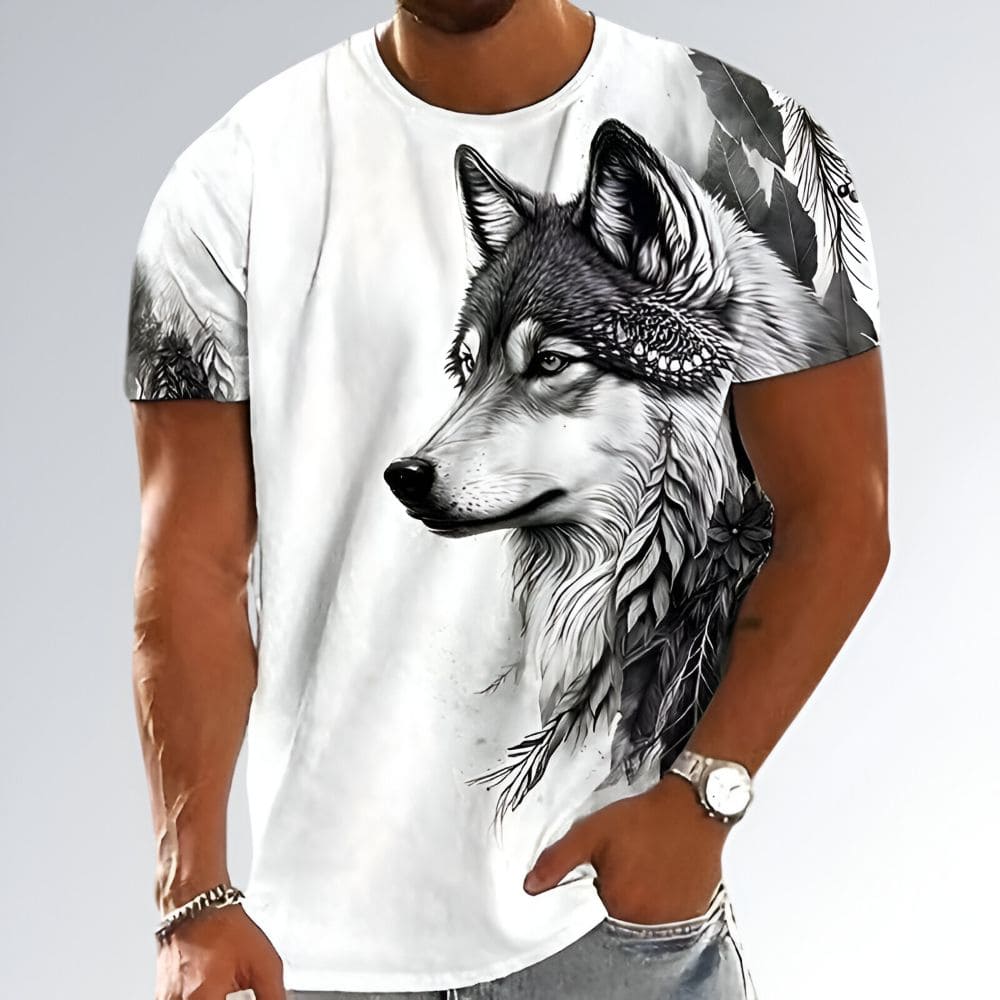 Camiseta masculina branca com estampa artística de lobo em preto e estilo urbano.