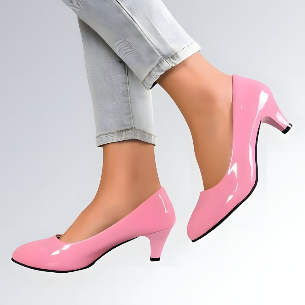 Scarpin rosa feminino em PU com salto baixo fino de 1 a 3cm e bico redondo, elegante, macio e confortável para uso diário e ocasiões especiais.