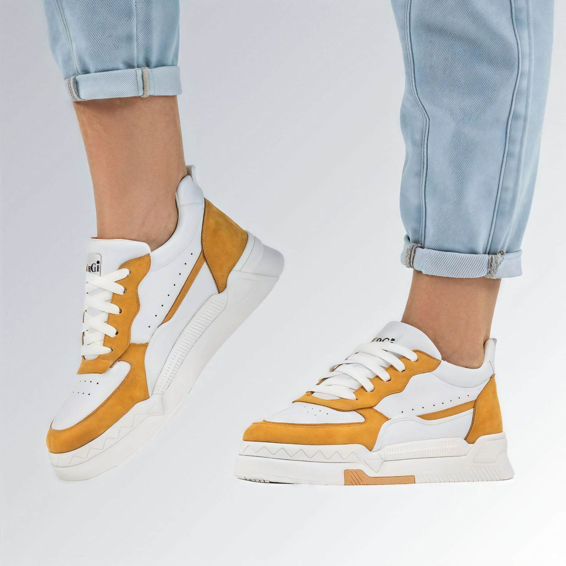 Tênis Sneaker Jade Feminino Casual GuGi Solado Confortável Premium Streetwear Camurça Jz new moda