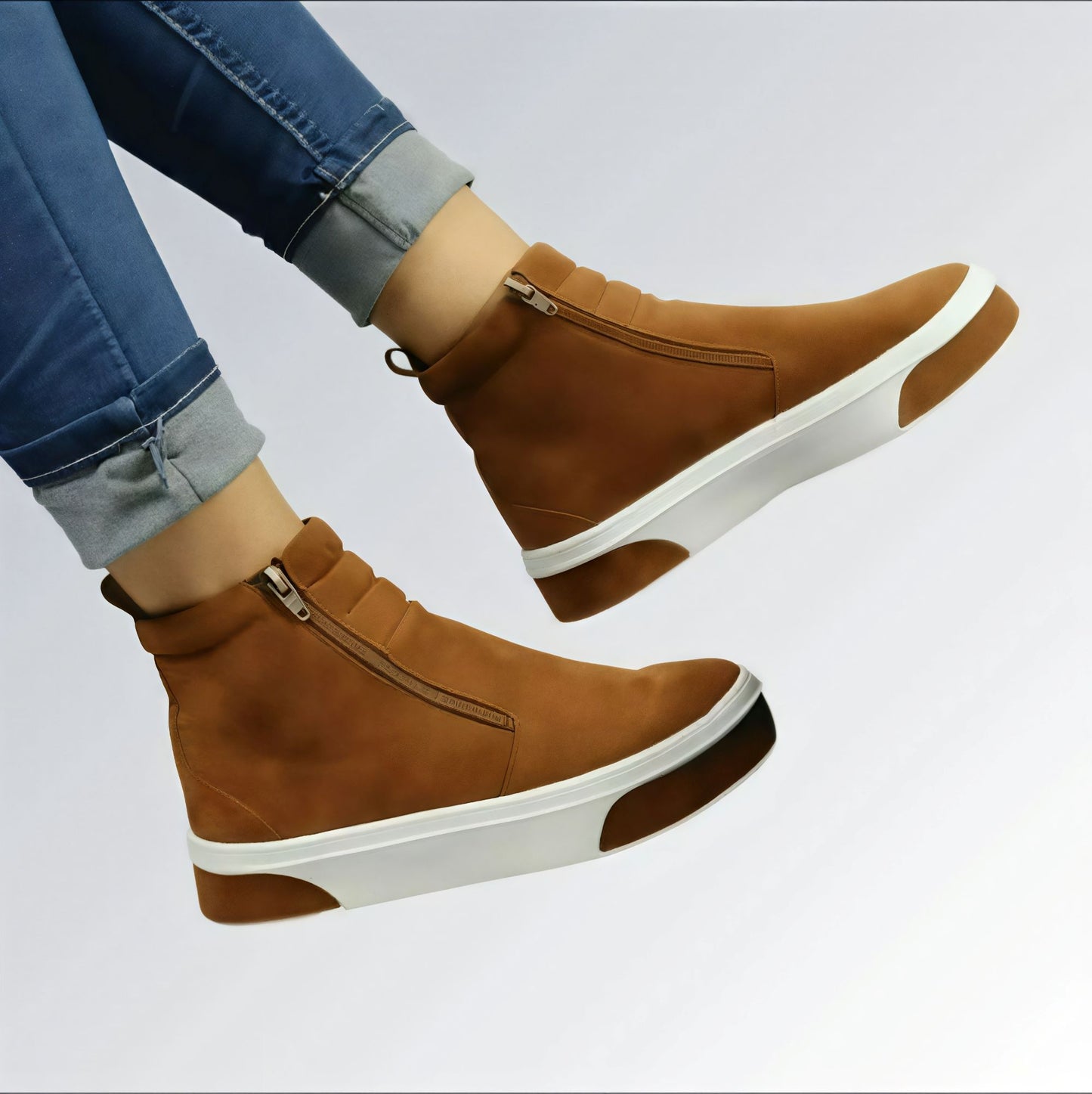 Bota Knot GuGi Sola Plana e Zíper Feminina Jz new moda