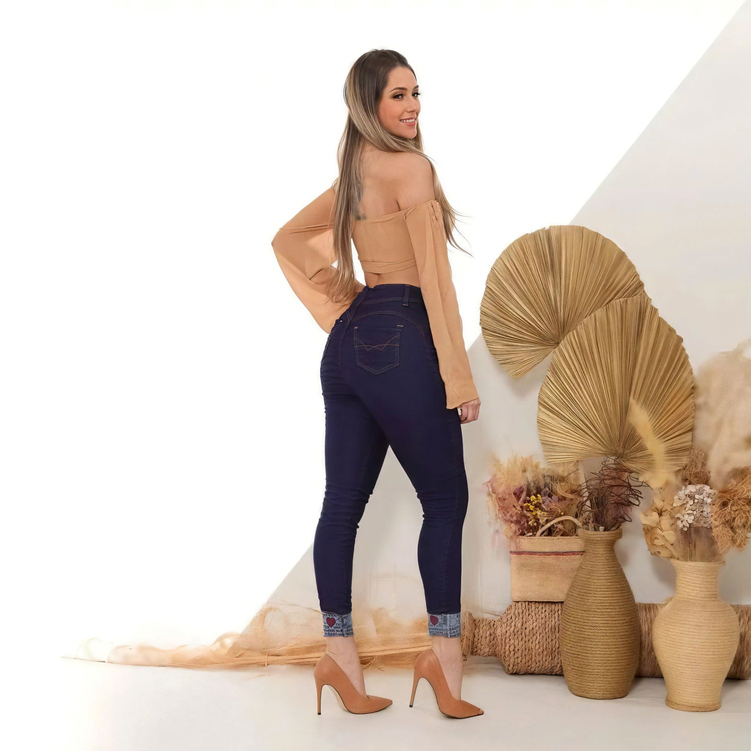 Calça Jeans Skinny Feminina com Barra Dobrada Estampada imagem descrição do produto Jz new moda