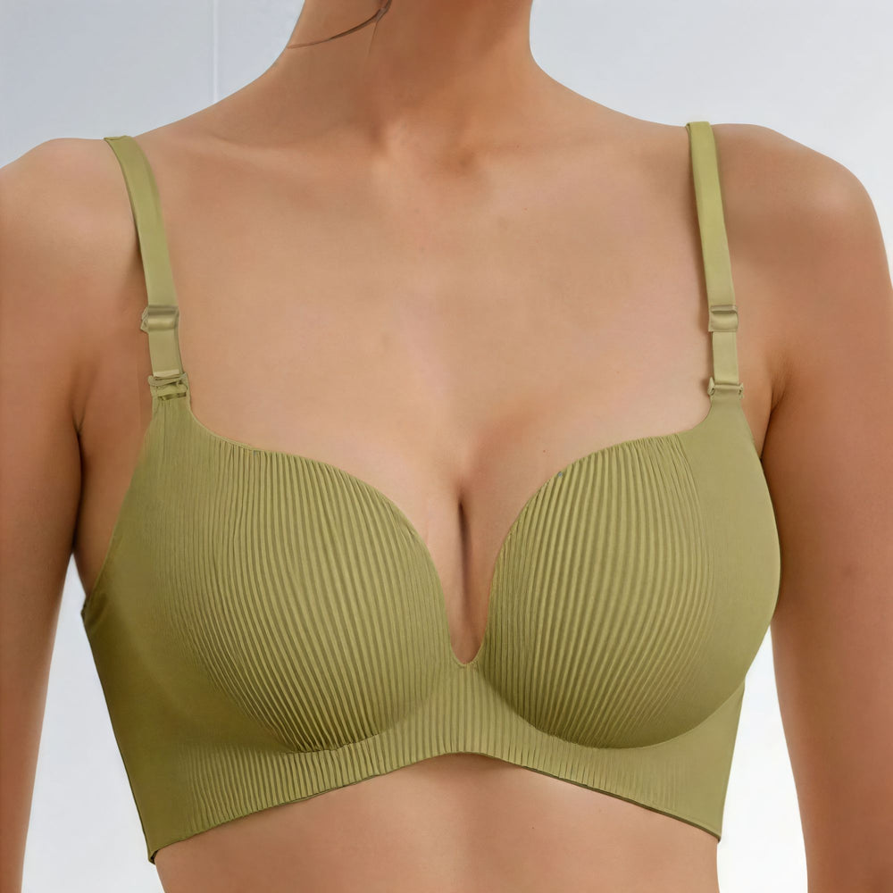 Sutiã feminino sem costura, com bojo moldado e alças ajustáveis, design confortável e discreto para uso diário e lingerie casual.